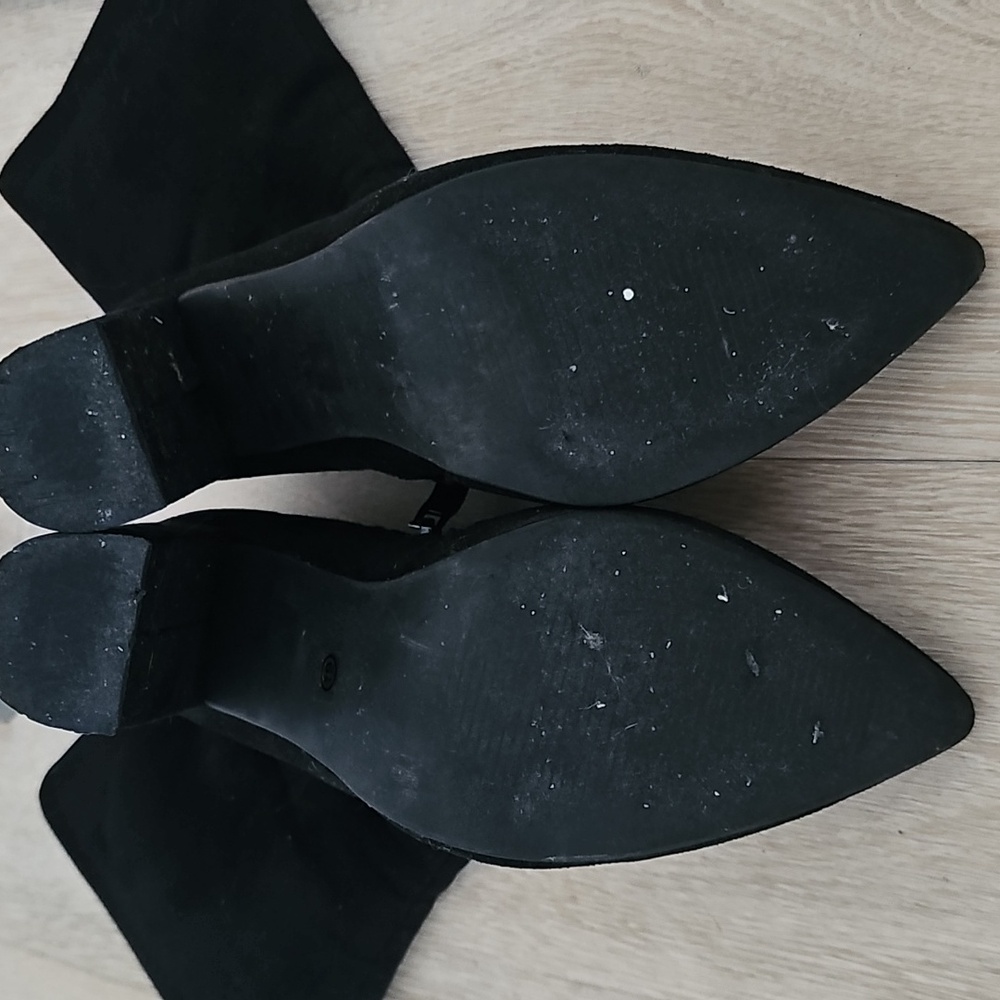 Black suede booties - Picture 6 of 6